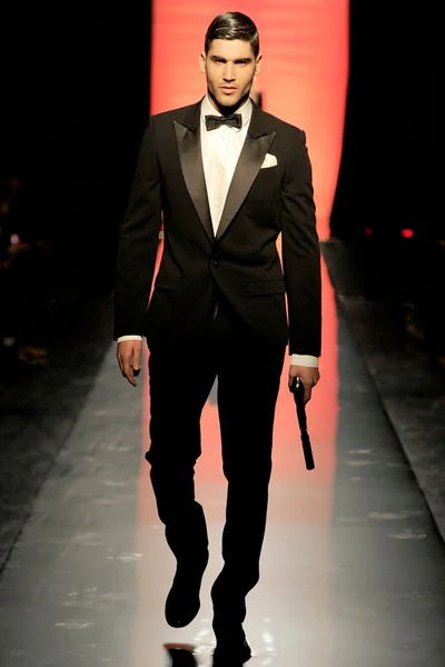 Look 1
